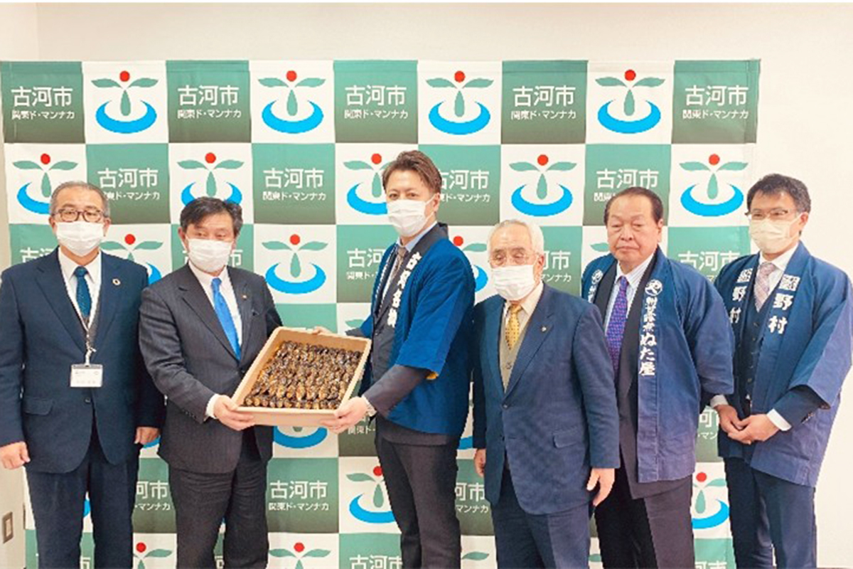 2月7日（フナの日）に市内の中学校に「鮒の甘露煮」を提供