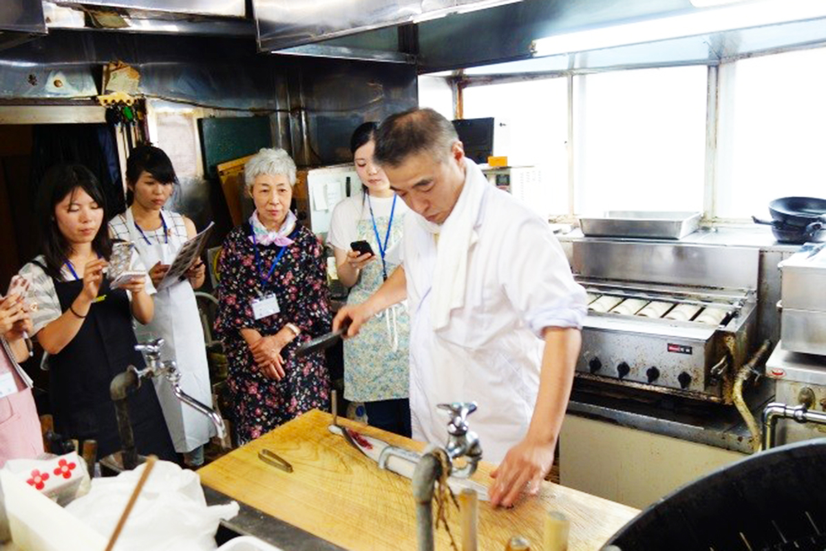 川魚料理教室　当会メンバーが講師となり開催
